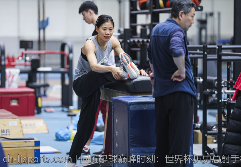 回顾足球巅峰时刻：世界杯历史总射手榜前列名次